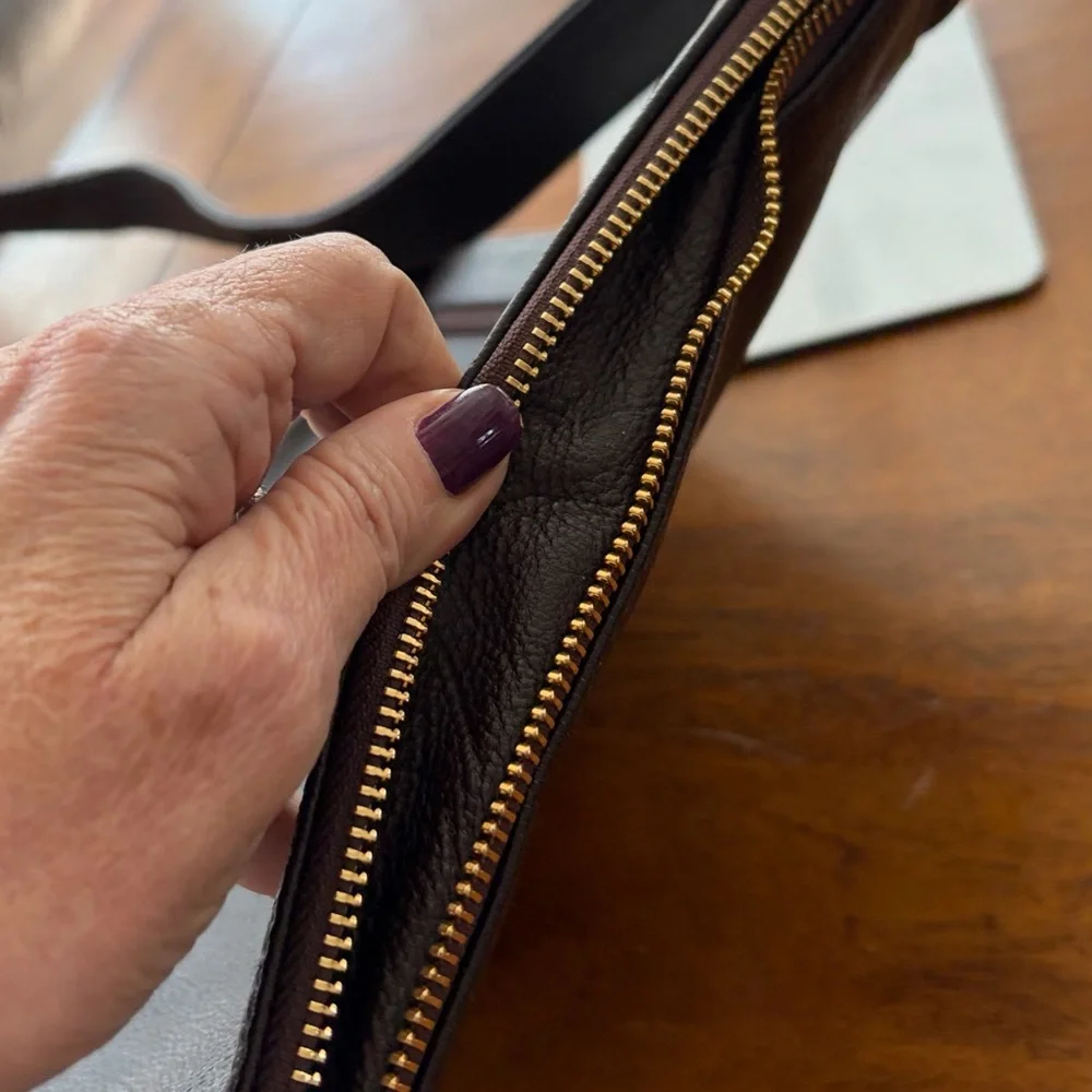 RADLEY LONDON sleek dark